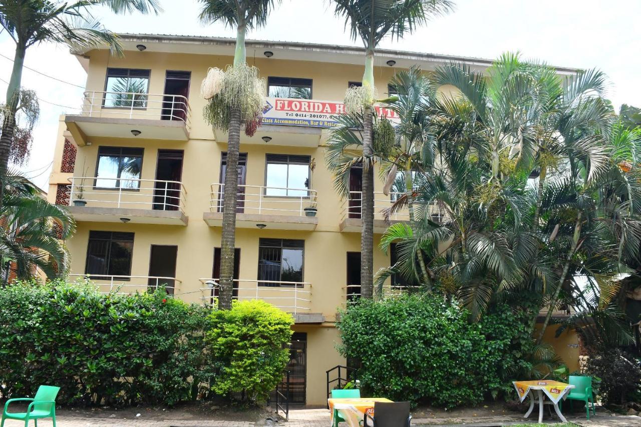 Florida Hotel Zaana Kampala Bagian luar foto