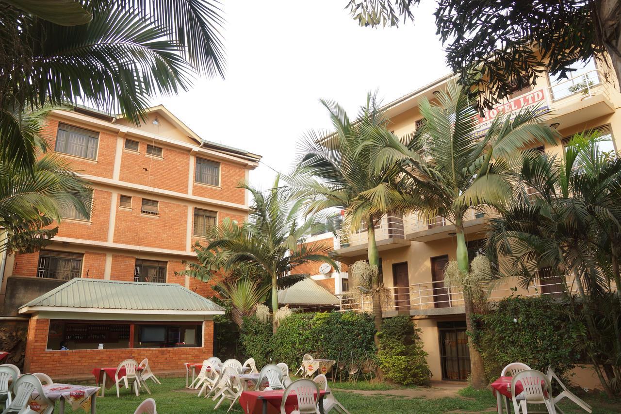 Florida Hotel Zaana Kampala Bagian luar foto